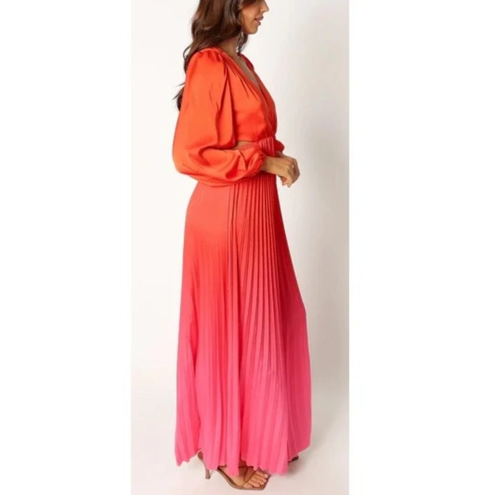 Petal & Pup Women's Red V Neck Long Sleeves Krista Gradient Jumpsuit Size S NWT